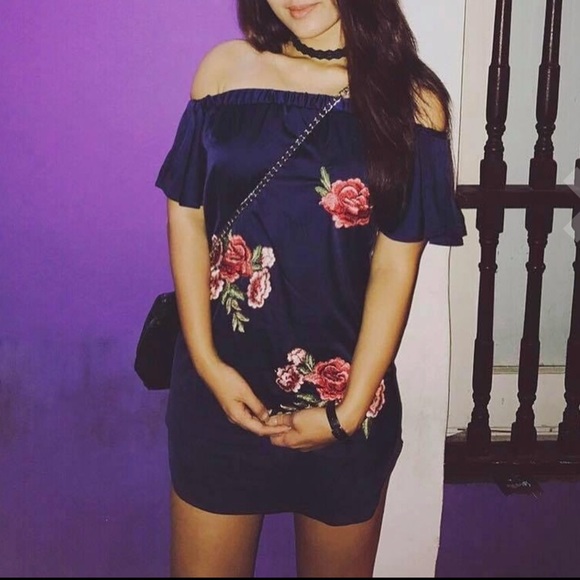 Black Off Shoulder Floral Print Black Mini Dress - Picture 6 of 7